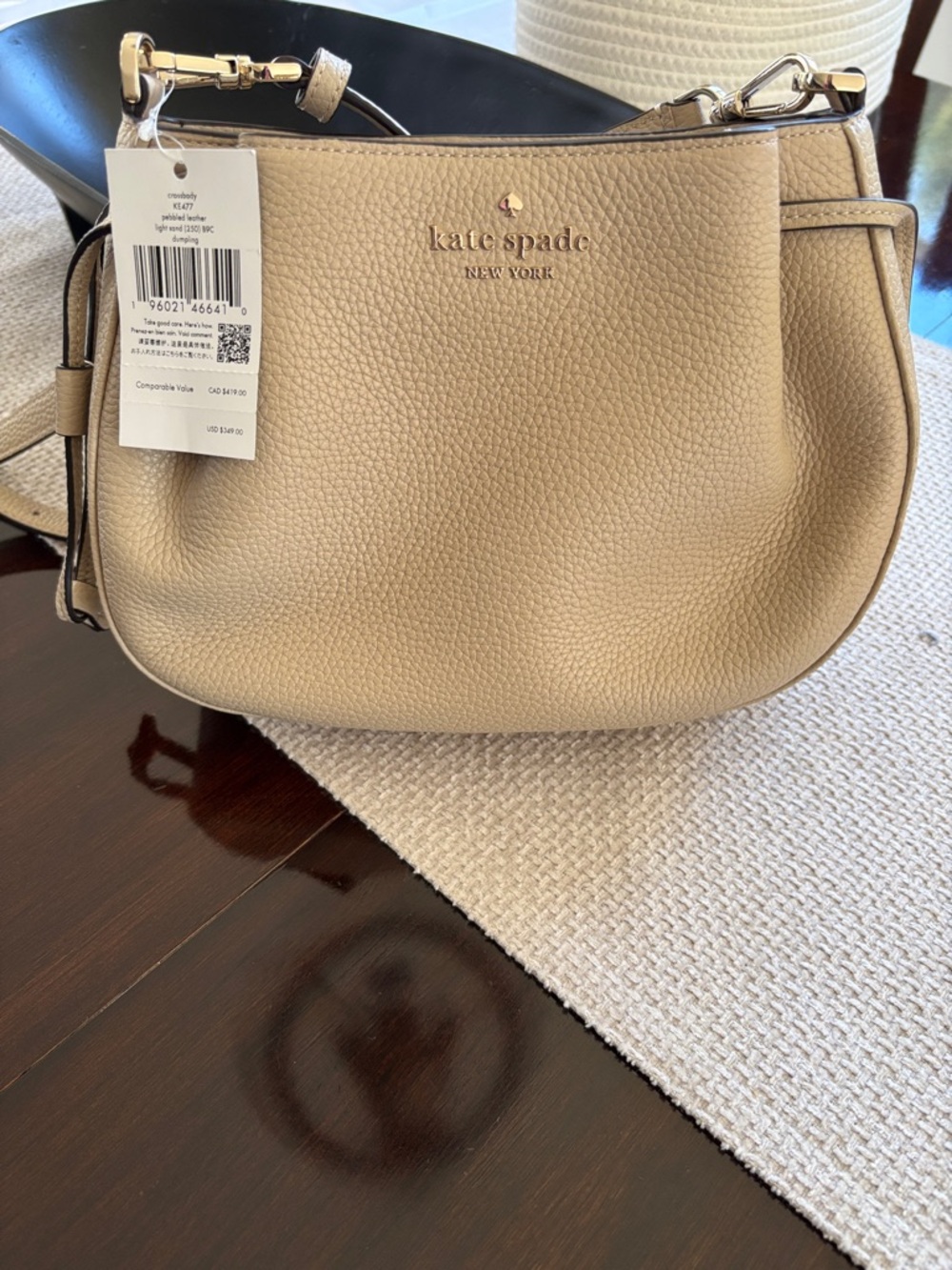 kate spade Dumpling Pebbled Leather crossbody bag NWT